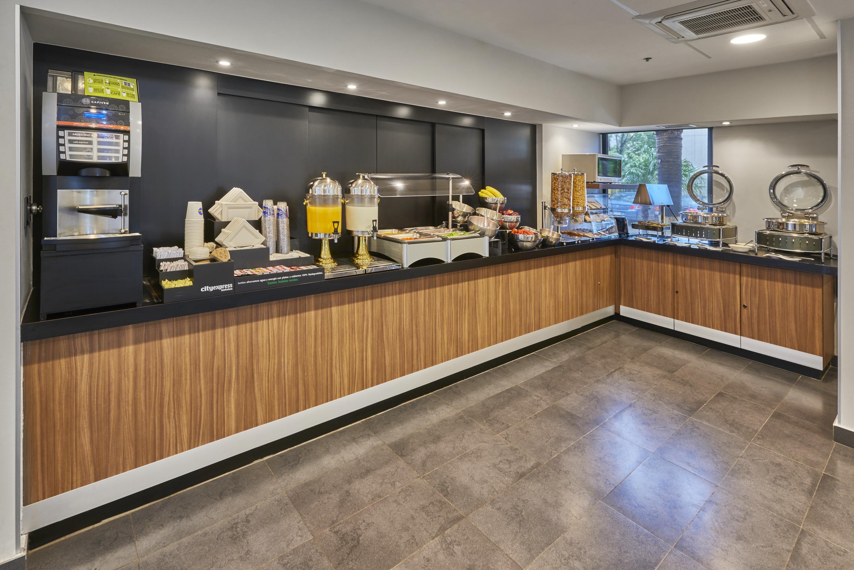 City Express By Marriott Irapuato Buitenkant foto