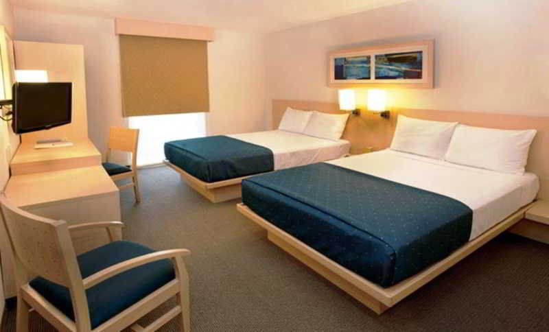 City Express By Marriott Irapuato Buitenkant foto